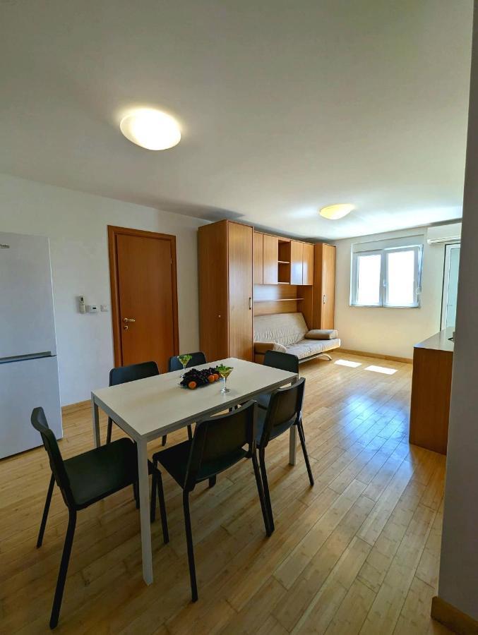City Apartment Omiš Extérieur photo