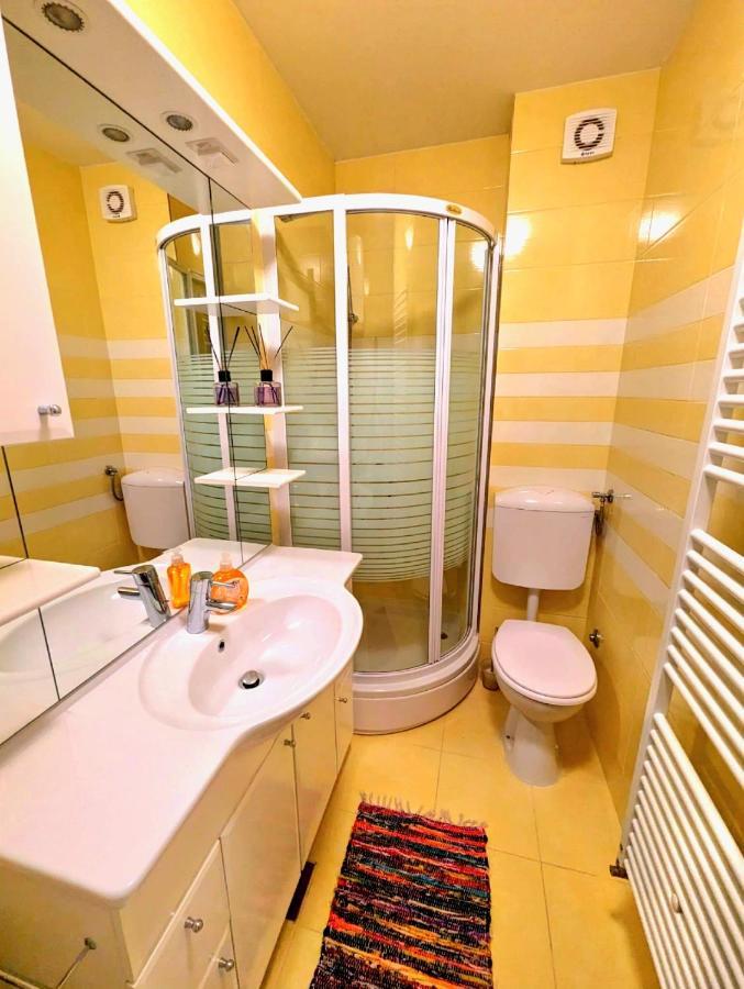 City Apartment Omiš Extérieur photo