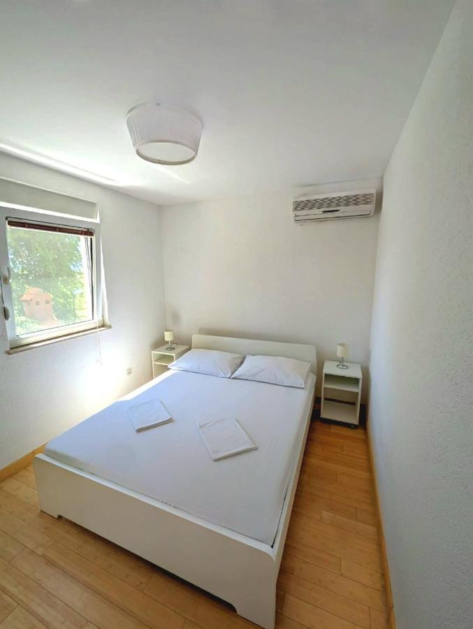 City Apartment Omiš Extérieur photo