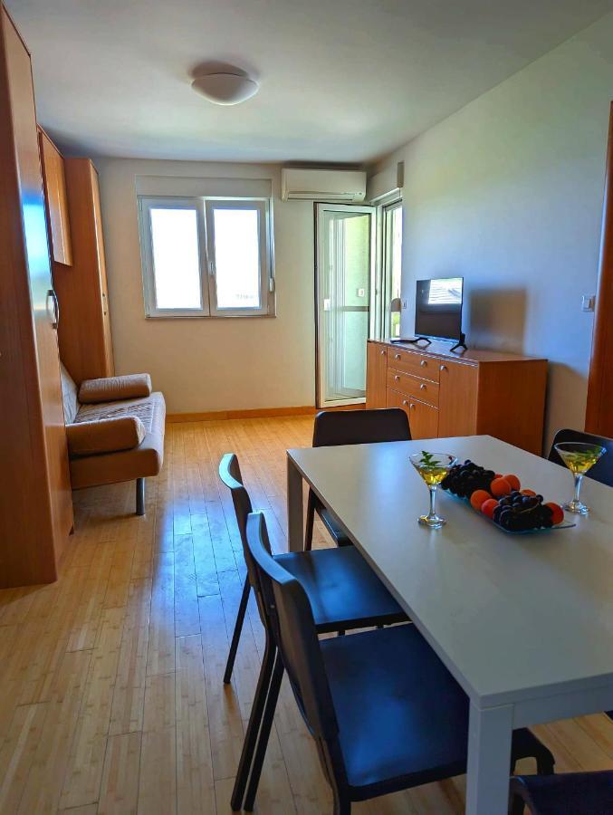 City Apartment Omiš Extérieur photo